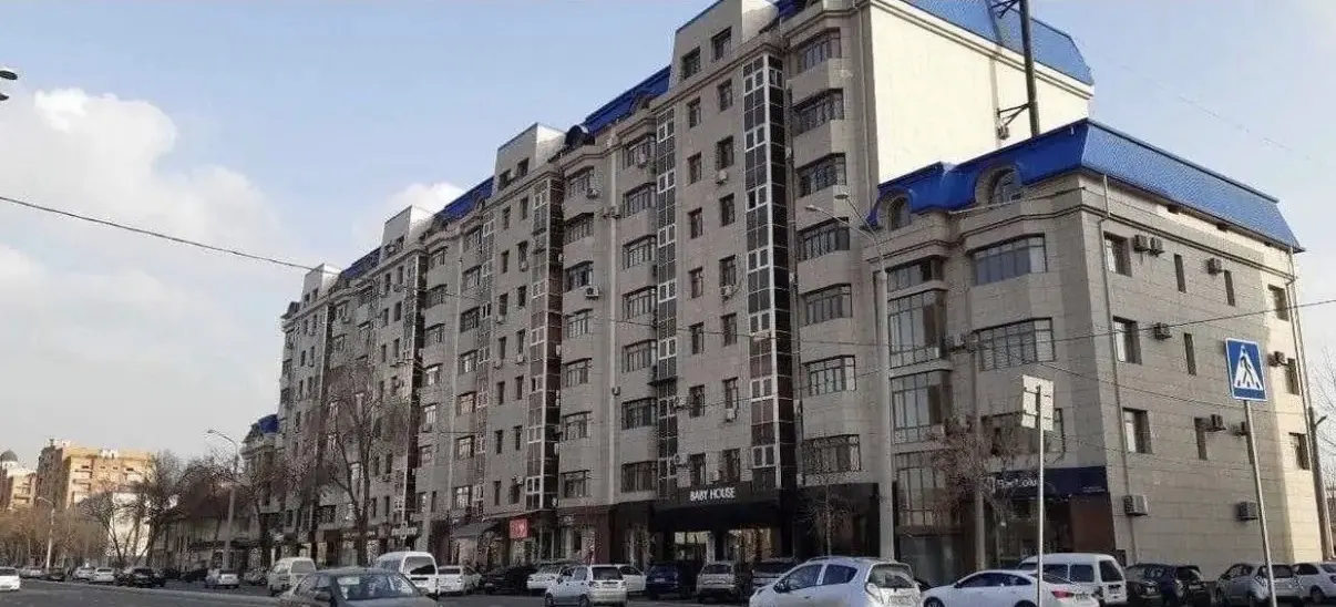 Sotiladi 3 xonali kvartira, 81 m², 4/9 qavat — Yakkasaroy tumani