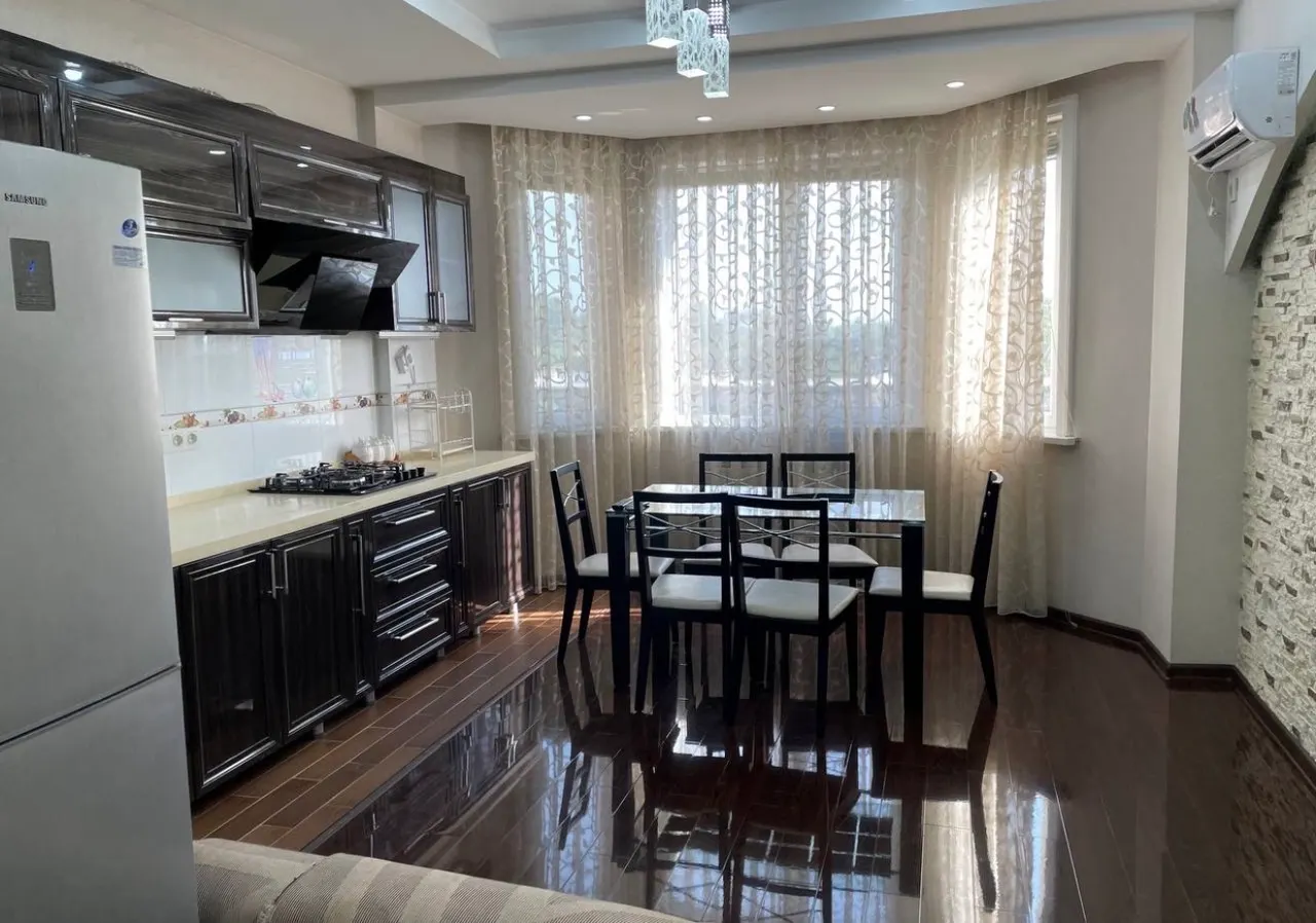 Ijaraga beriladi 3 xonali kvartira, 100 m², 5/7 qavat — Yunusobod tumani