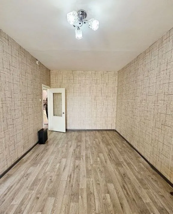 Продаётся 1-комнатная квартира, 36 м², 4/5 этаж — Яшнабадский район
