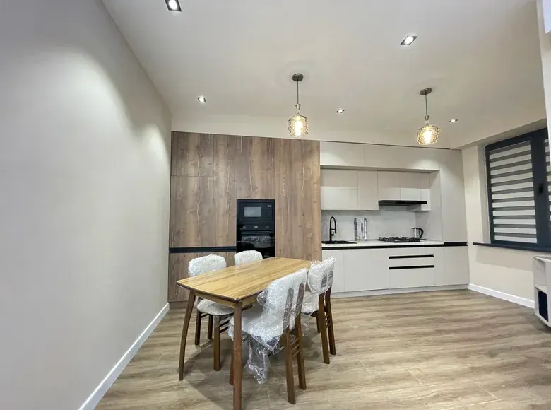 Сдаётся комната, 65 м², 5/9 этаж — Яккасарайский район