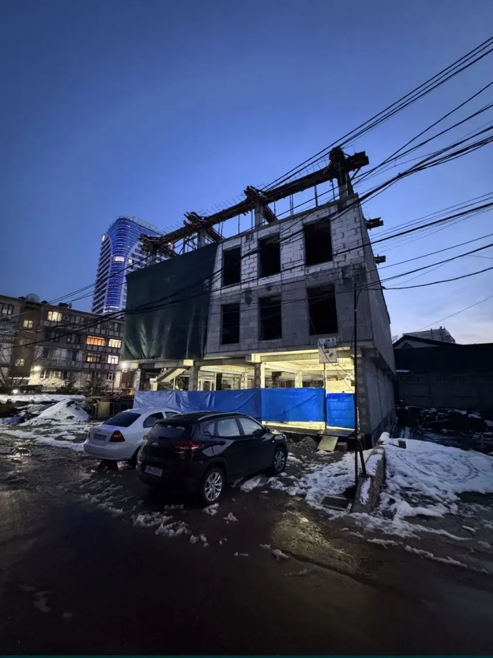 Продаётся коммерческое помещение, 3000 м² — Яккасарайский район