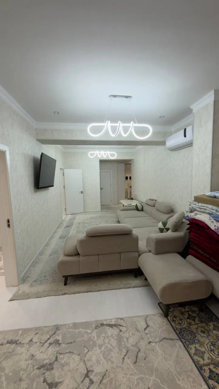 Sotiladi 4 xonali kvartira, 96 m², 4/8 qavat — Sergeli tumani