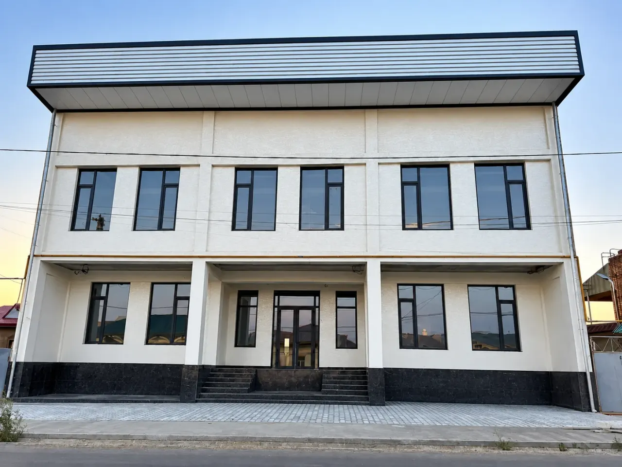Сотилади тижорат биноси, 740 м², 2/2 қават — Яшнобод тумани