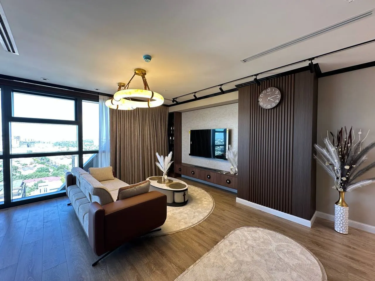 Sotiladi 2 xonali kvartira, 58 m², 23/47 qavat — Yakkasaroy tumani