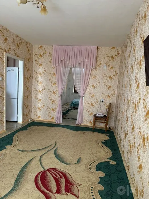 Сдаётся 2-комнатная квартира, 50 м², 3/5 этаж — Зарафшан