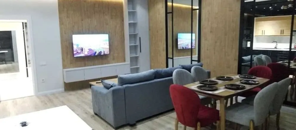 Сдаётся 3-комнатная квартира, 105 м², 8/8 этаж — Мирабадский район