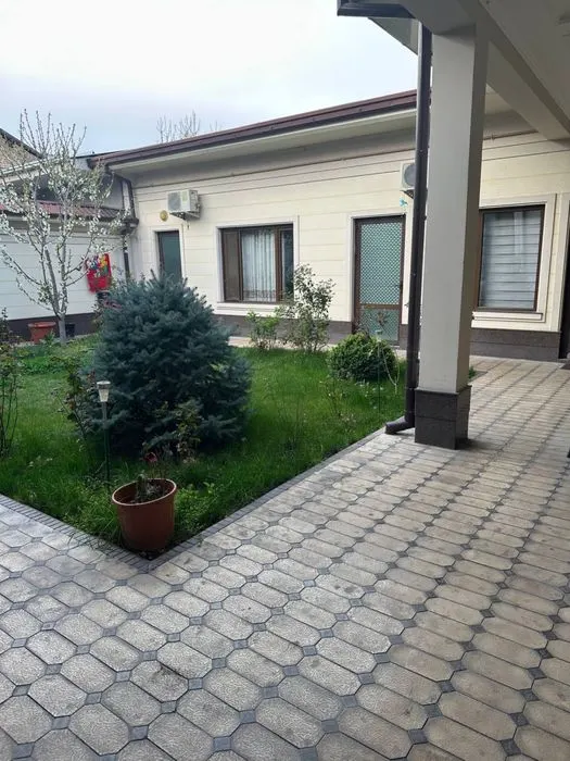 Сдаётся 6-комнатный дом, 220 м² — Шайхантахурский район