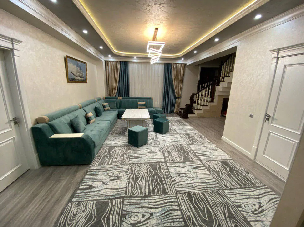 Сотилади 7 хонали квартира, 260 м², 6/7 қават — Яшнобод тумани
