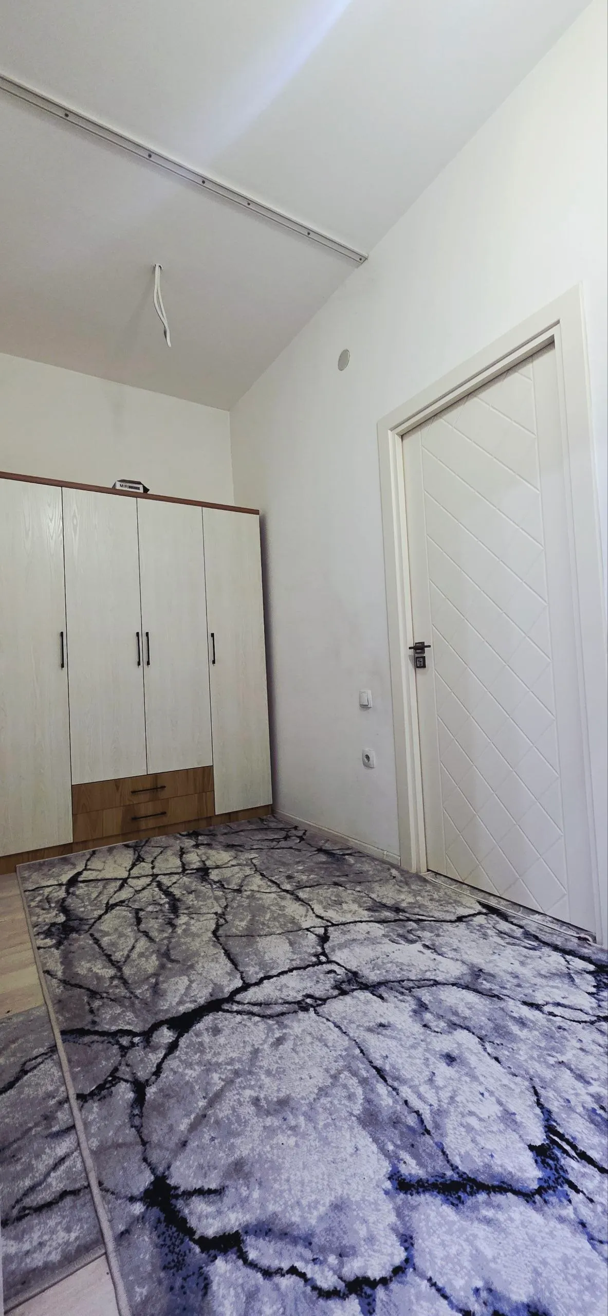 Ижарага берилади 3 хонали квартира, 70 м², 1/9 қават — Олмазор тумани