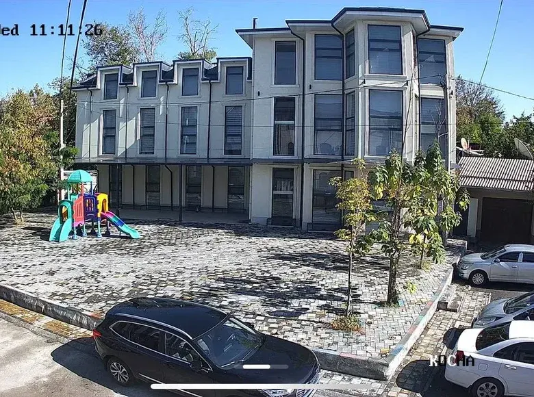 Sotiladi tijorat binosi, 1000 m², 2.6 sotix — Yunusobod tumani