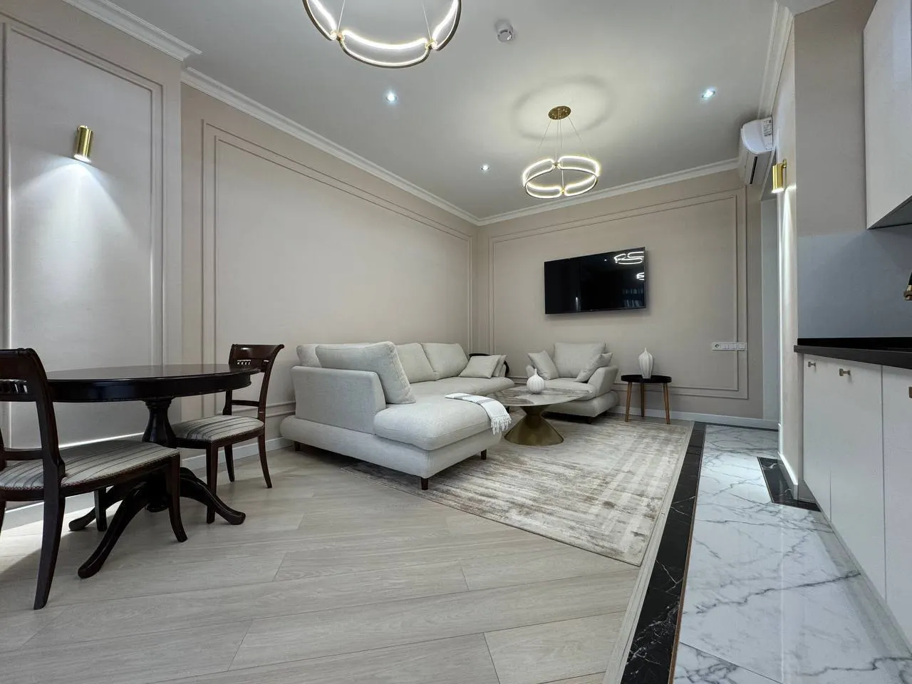 Ижарага берилади 2 хонали квартира, 80 м², 4/10 қават — Мирзо Улуғбек тумани