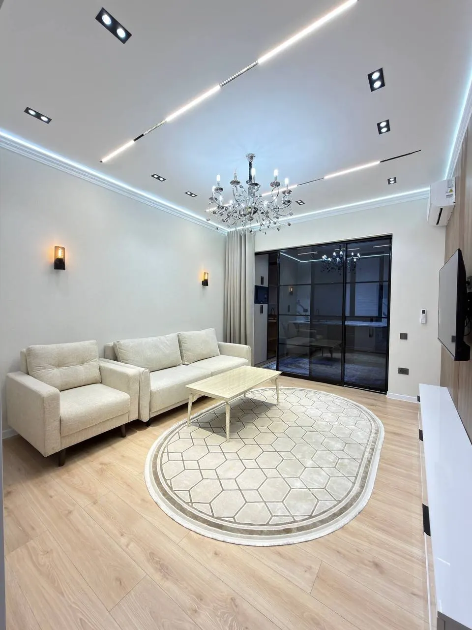 Sotiladi 4 xonali kvartira, 90 m², 10/12 qavat — Yakkasaroy tumani