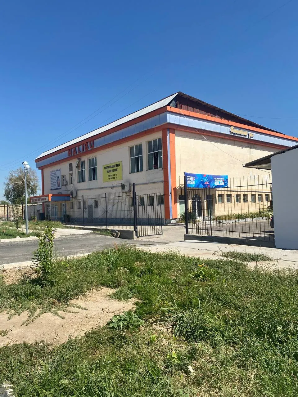 Сотилади тижорат биноси, 2649 м², 36.7 сотих — Бектемир тумани