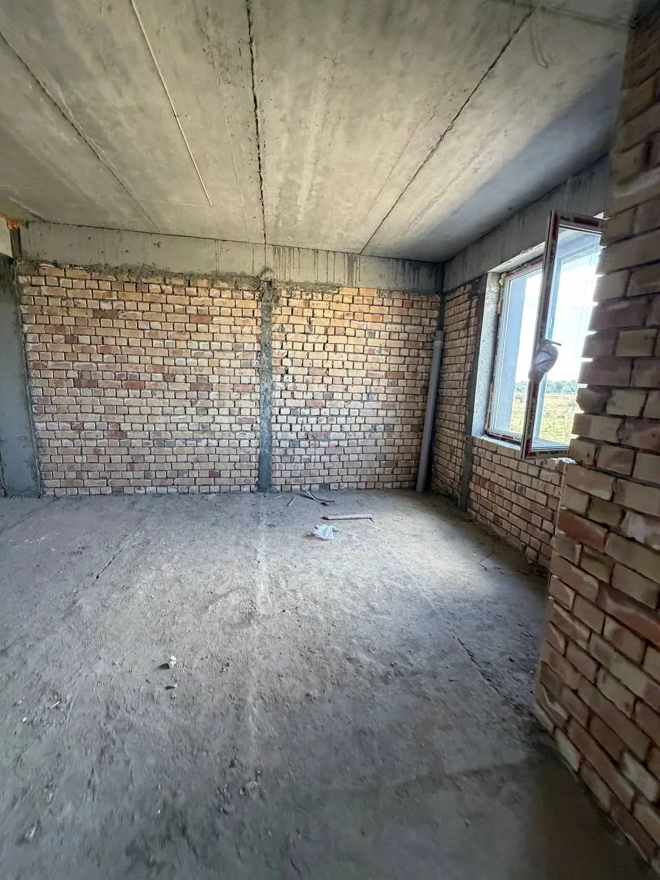 Продаётся 1-комнатная квартира, 38 м², 4/10 этаж — Юнусабадский район