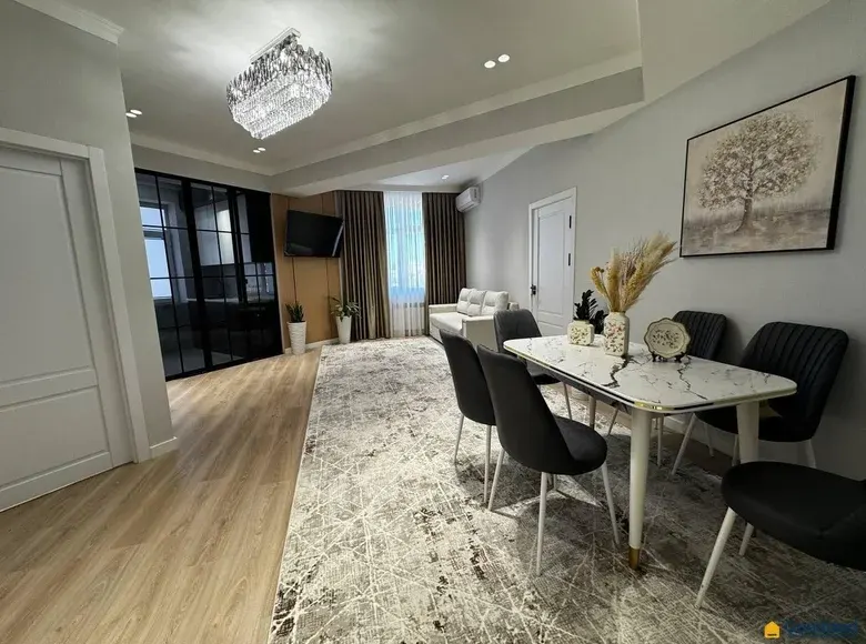 Продаётся 2-комнатная квартира, 62 м², 4/7 этаж — Яшнабадский район