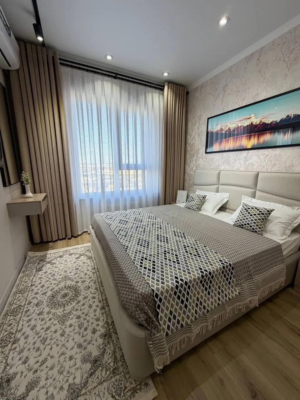 Продаётся 3-комнатная квартира, 52 м², 12/16 этаж — Мирабадский район