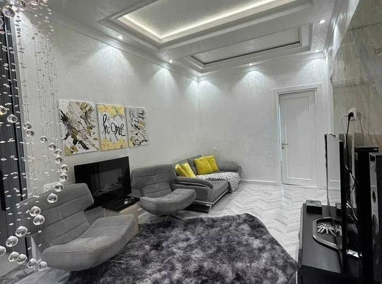 Sotiladi 4 xonali kvartira, 106 m², 9/10 qavat — Mirzo Ulugʻbek tumani