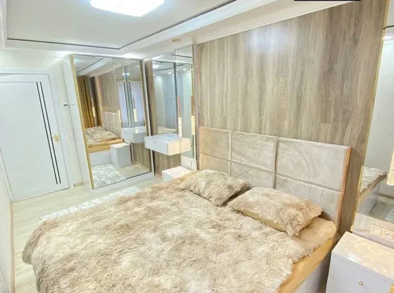 Сотилади 2 хонали квартира, 56 м², 2/4 қават — Чилонзор тумани