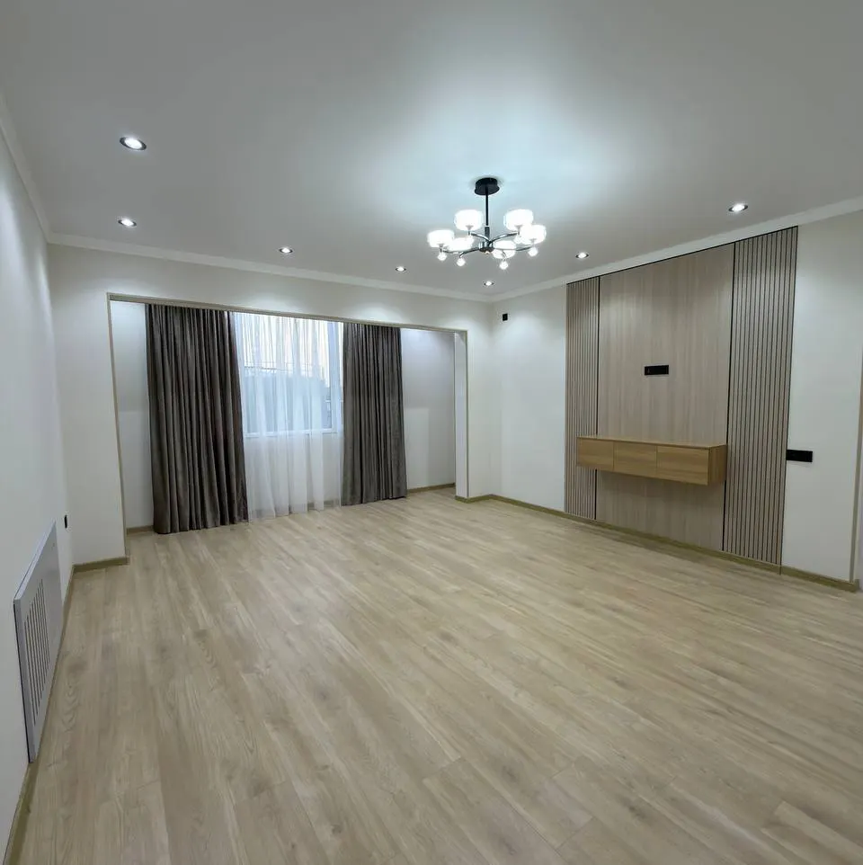 Продаётся 2-комнатная квартира, 57 м², 3/4 этаж — Юнусабадский район