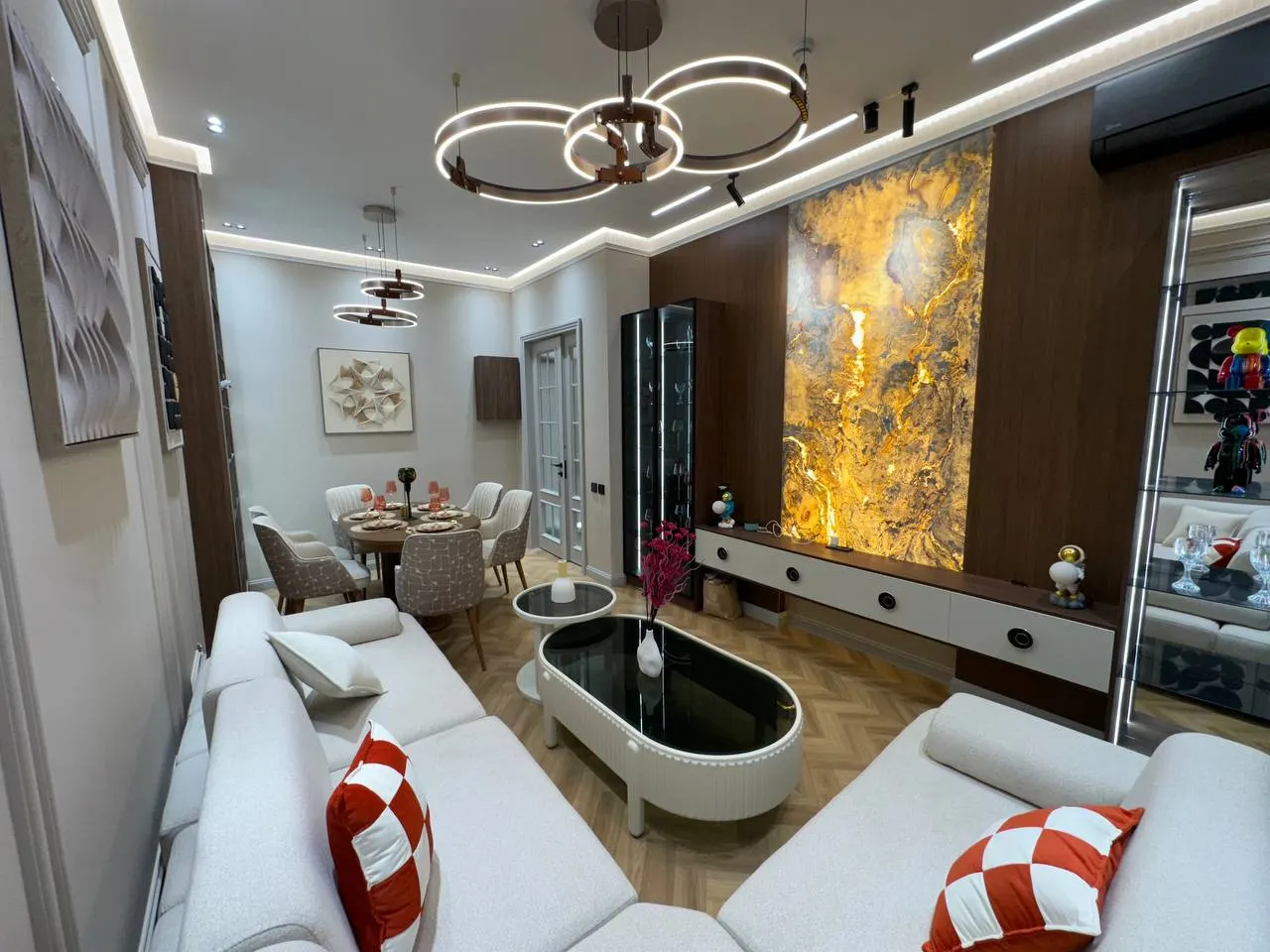 Продаётся 4-комнатная квартира, 117 м², 2/12 этаж — Мирзо-Улугбекский район