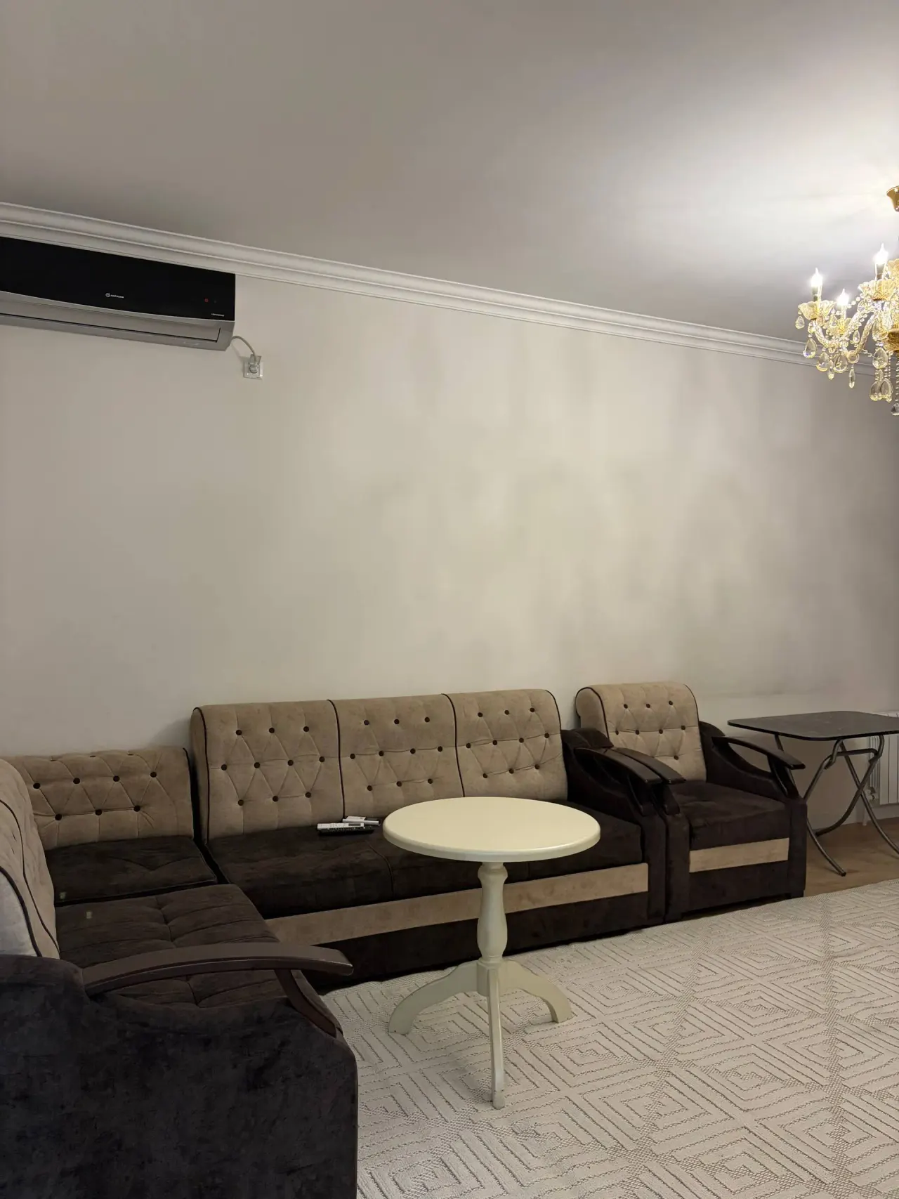 Сотилади 3 хонали квартира, 100 м², 1/9 қават — Олмазор тумани