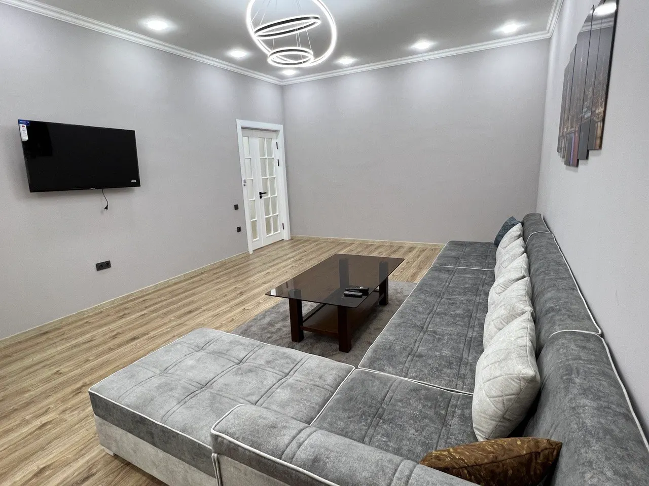 Сдаётся 3-комнатная квартира, 115 м², 4/8 этаж — Шайхантахурский район