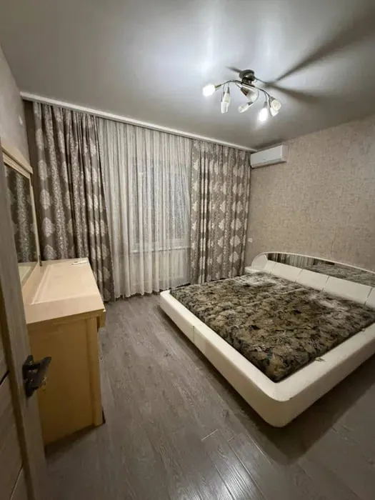 Ижарага берилади 5 хонали квартира, 100 м², 3/9 қават — Миробод тумани