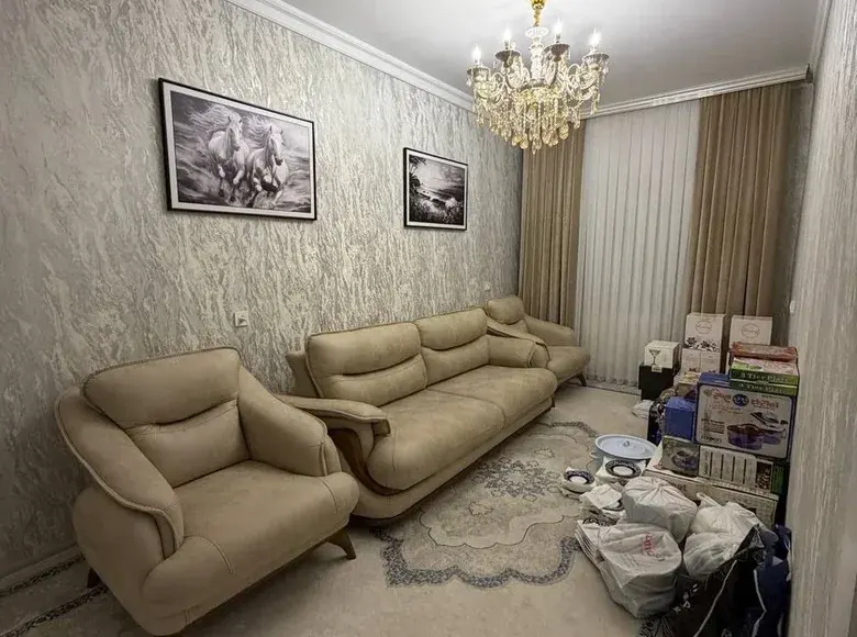 Сотилади 5 хонали квартира, 100 м², 2/4 қават — Олмазор тумани