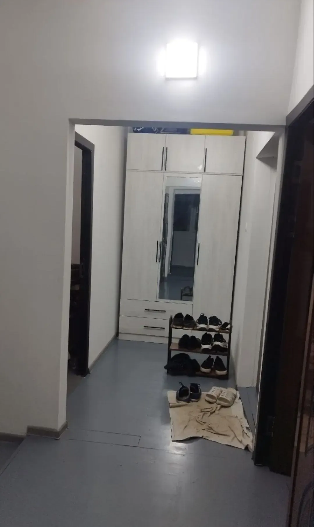 Сотилади 2 хонали квартира, 58 м², 1/9 қават — Мирзо Улуғбек тумани