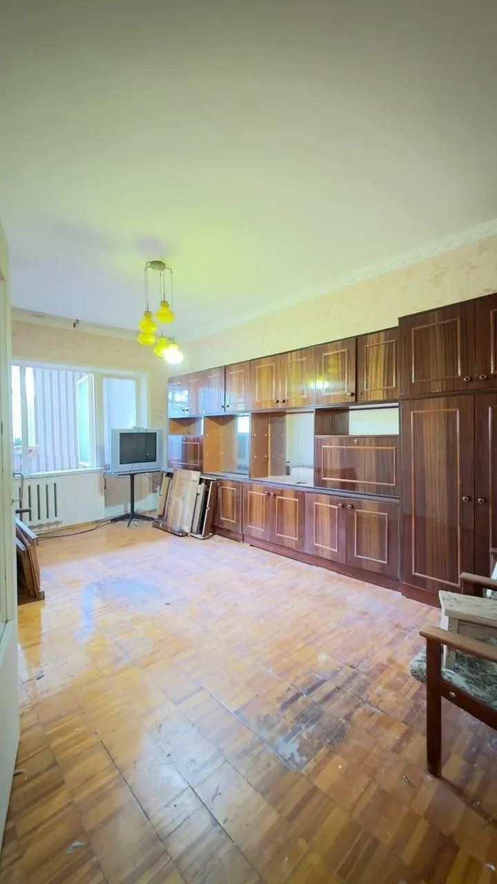 Sotiladi 2 xonali kvartira, 64 m², 2/4 qavat — Mirzo Ulugʻbek tumani