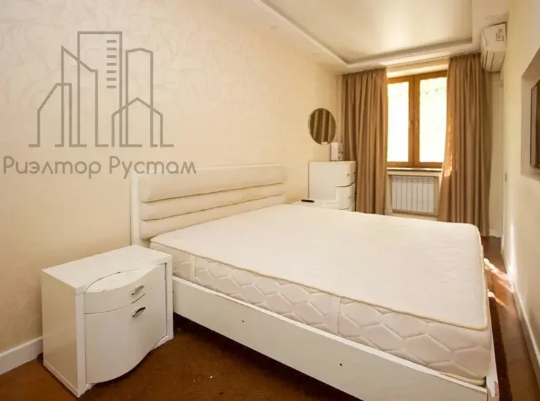 Sotiladi 2 xonali kvartira, 62 m², 2/4 qavat — Yakkasaroy tumani