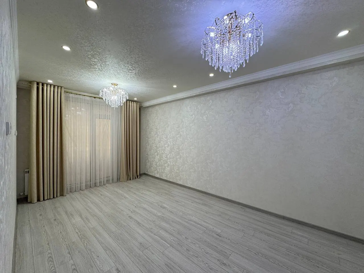 Продаётся 1-комнатная квартира, 40 м², 7/16 этаж — Юнусабадский район