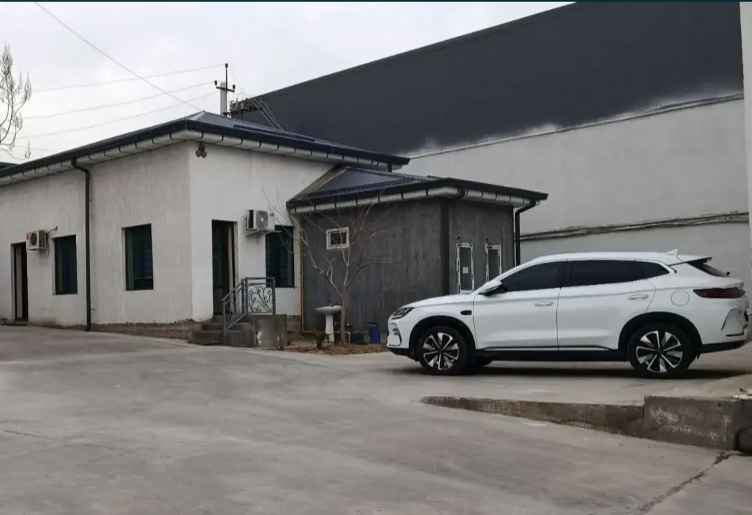 Сотилади тижорат биноси, 4239.3 м² — Янгийўл тумани