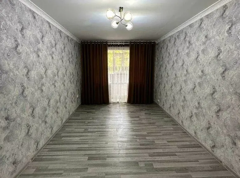 Сотилади 2 хонали квартира, 50 м², 2/4 қават — Самарқанд шаҳри