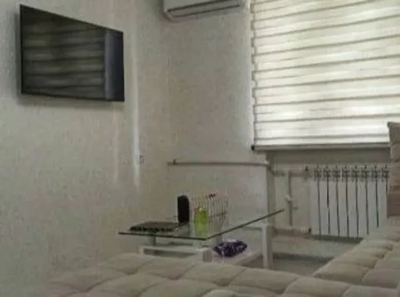 Сдаётся 1-комнатная квартира, 40 м², 1/3 этаж — Мирабадский район