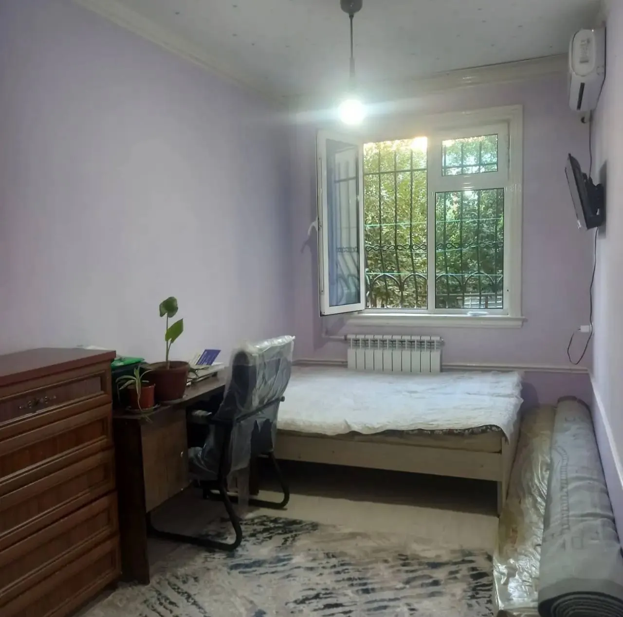 Продаётся 2-комнатная квартира, 45 м², 1/4 этаж — Чиланзарский район
