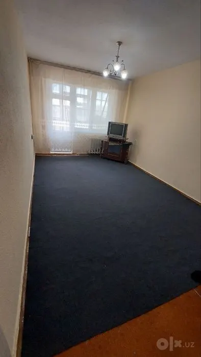 Сдаётся 1-комнатная квартира, 38 м², 4/4 этаж — Бухара