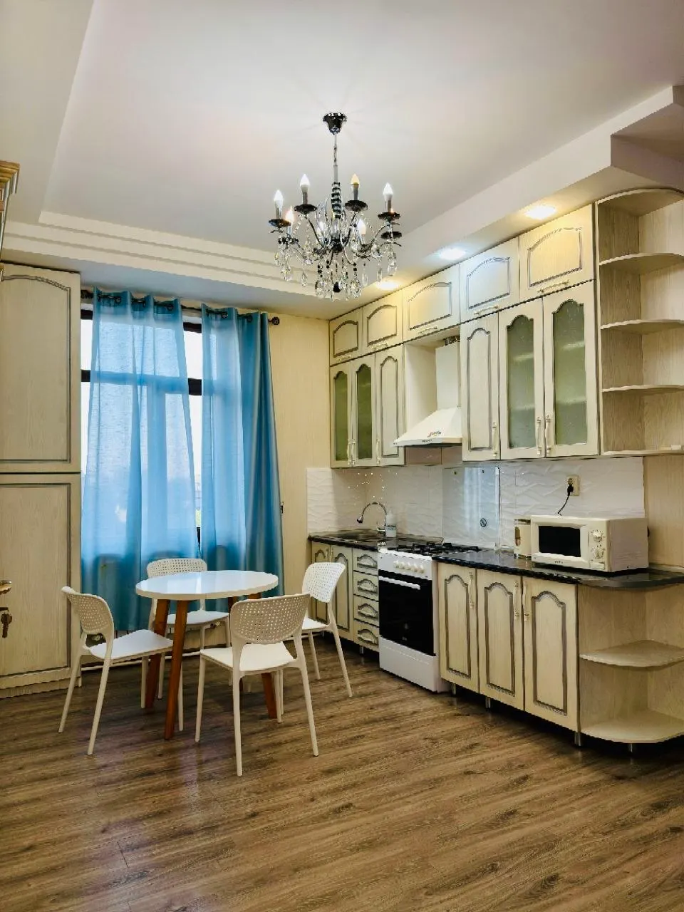 Sotiladi 2 xonali kvartira, 56 m², 3/4 qavat — Mirzo Ulugʻbek tumani