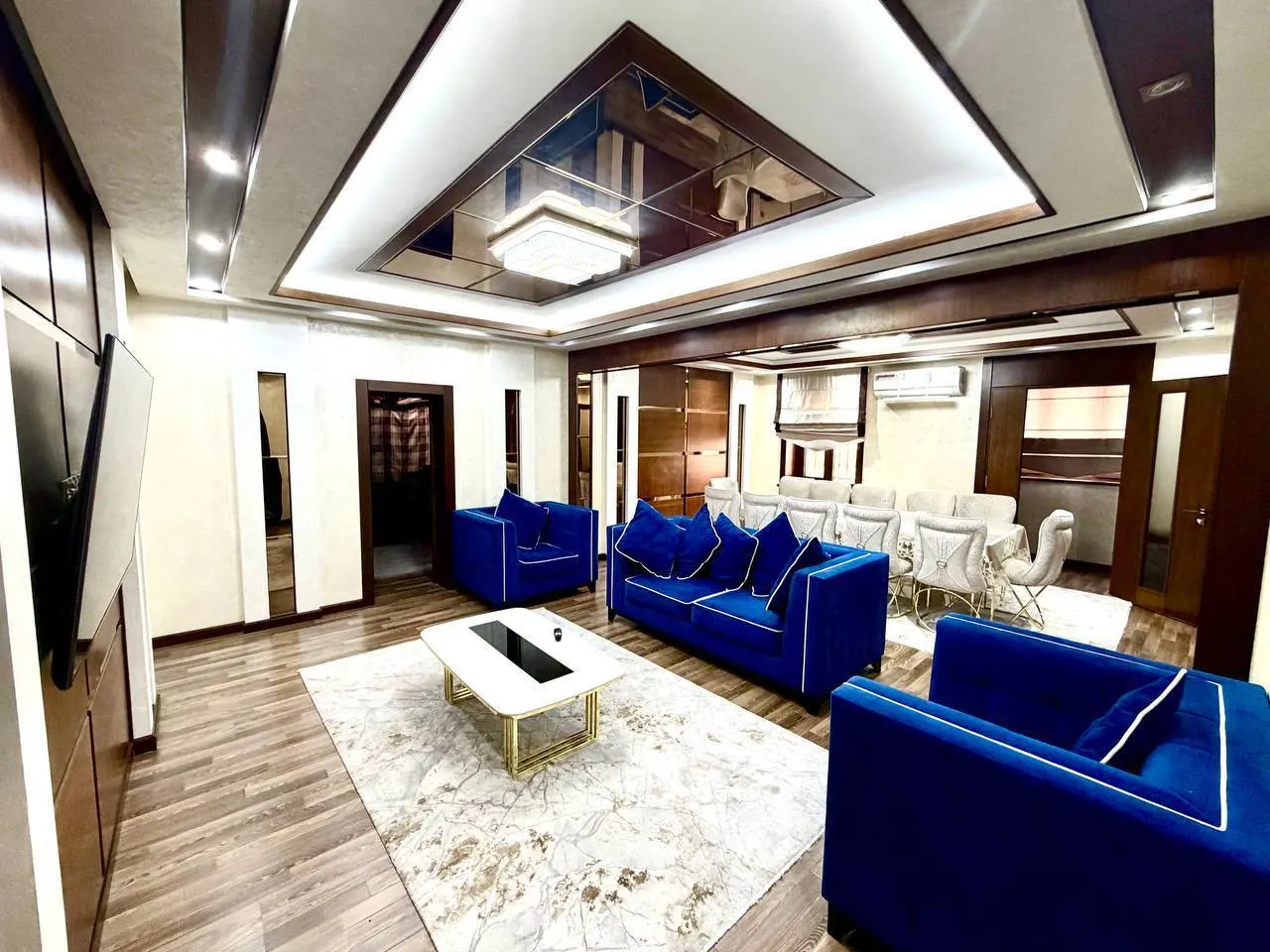 Sotiladi 4 xonali kvartira, 150 m², 8/12 qavat — Mirobod tumani