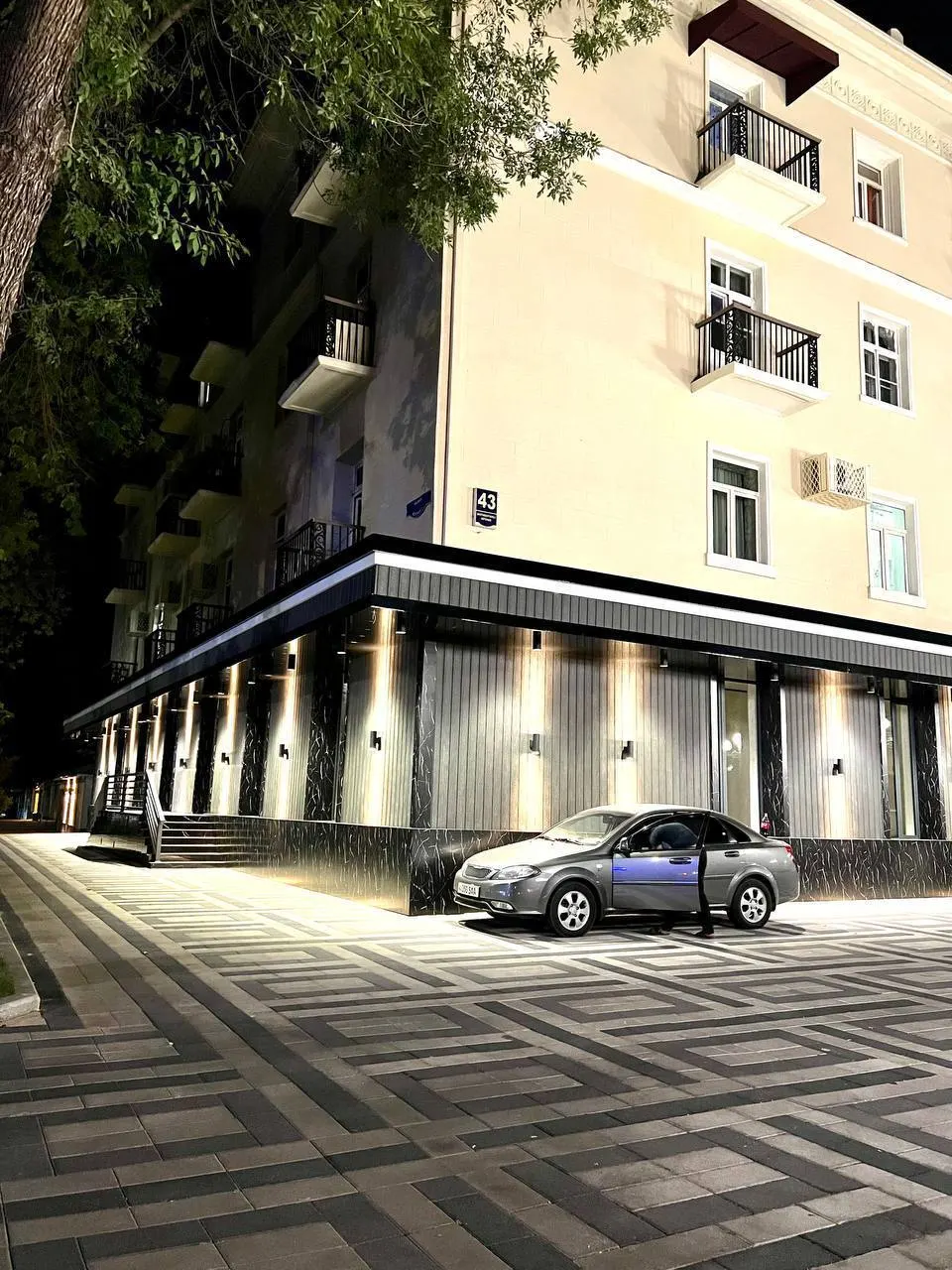 Продаётся коммерческое помещение, 480 м², 1/5 этаж — Яккасарайский район