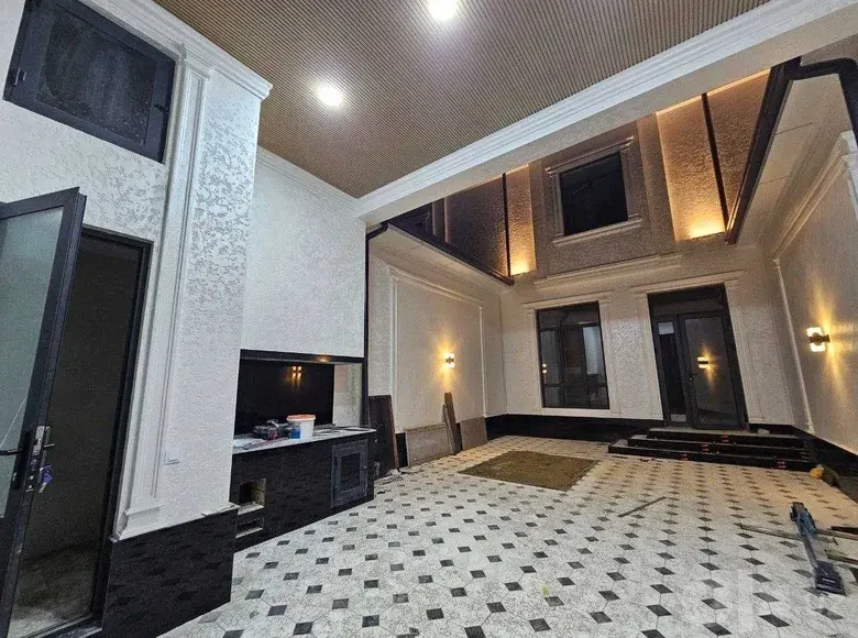 Сотилади 4 хонали ҳовли уй, 1,6 сотих, 140 м², 2 қаватли — Сергели тумани