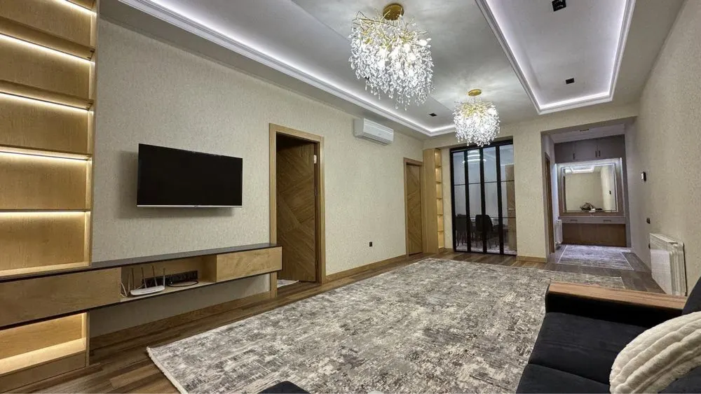 Сотилади 3 хонали квартира, 90 м², 6/7 қават — Мирзо Улуғбек тумани