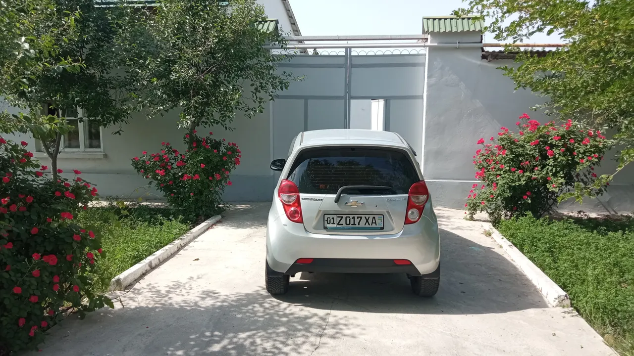Сотилади 3 хонали ҳовли уй, 247 м² — Самарқанд вилояти