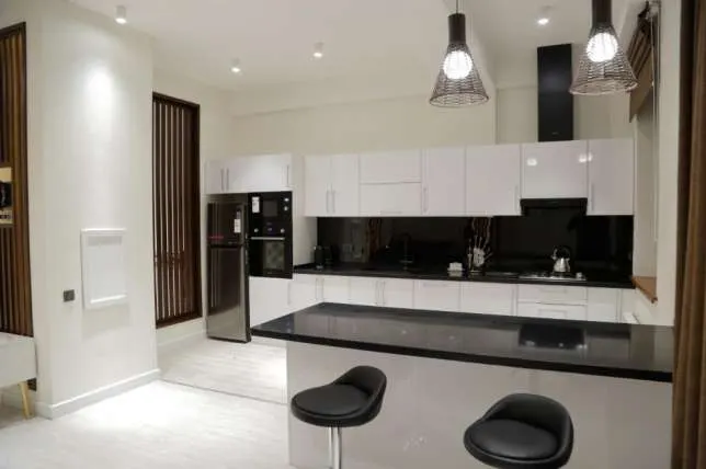 Сдаётся квартира-студия, 89 м², 9/9 этаж — Мирабадский район
