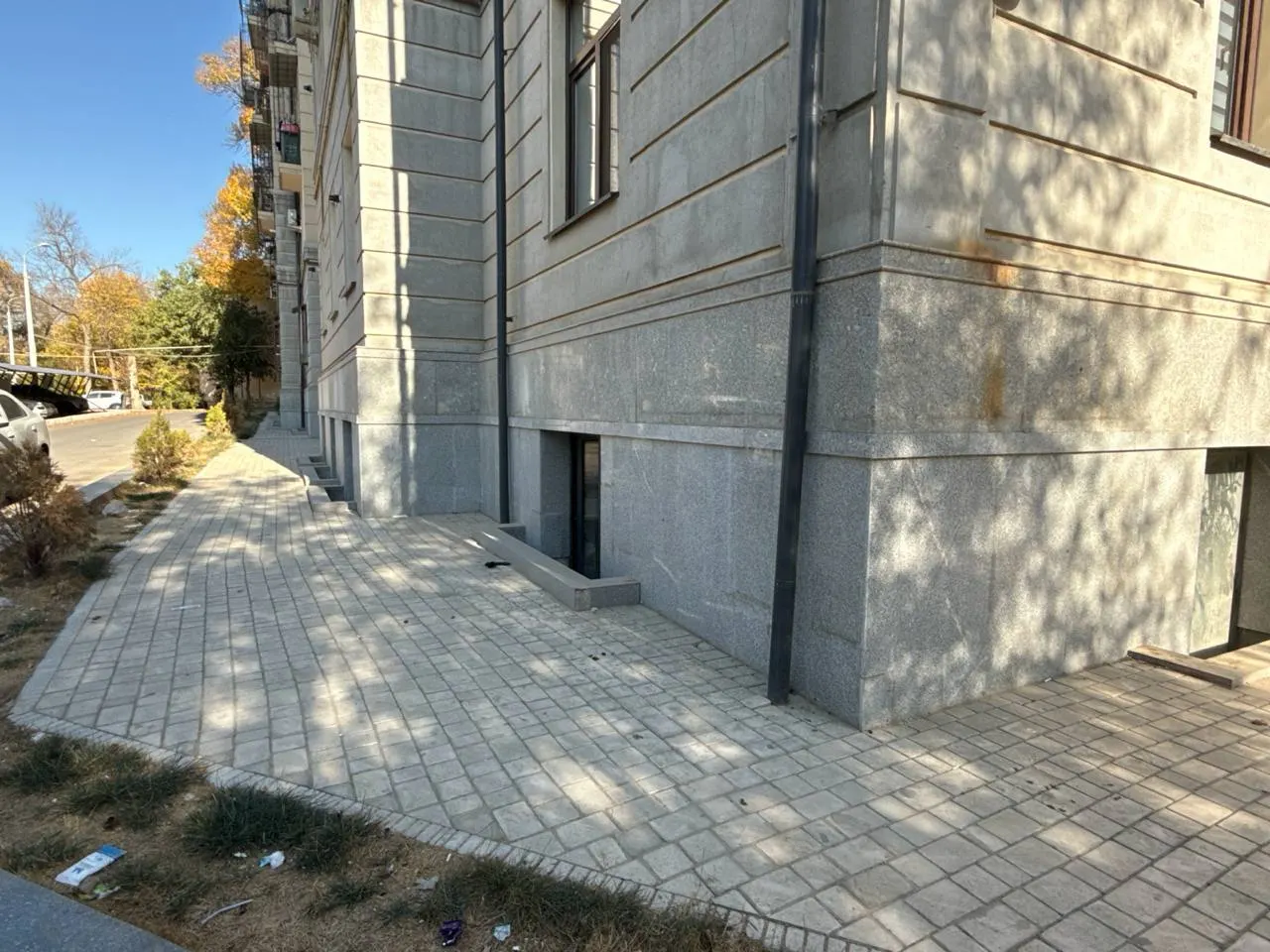 Sotiladi tijorat binosi, 1280 m² — Chilonzor tumani