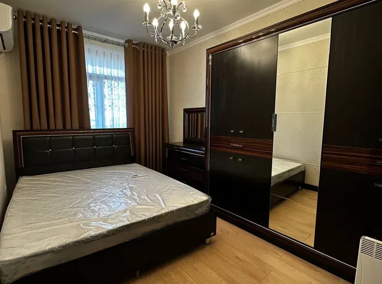 Сдаётся комната, 78 м², 5/5 этаж — Яккасарайский район