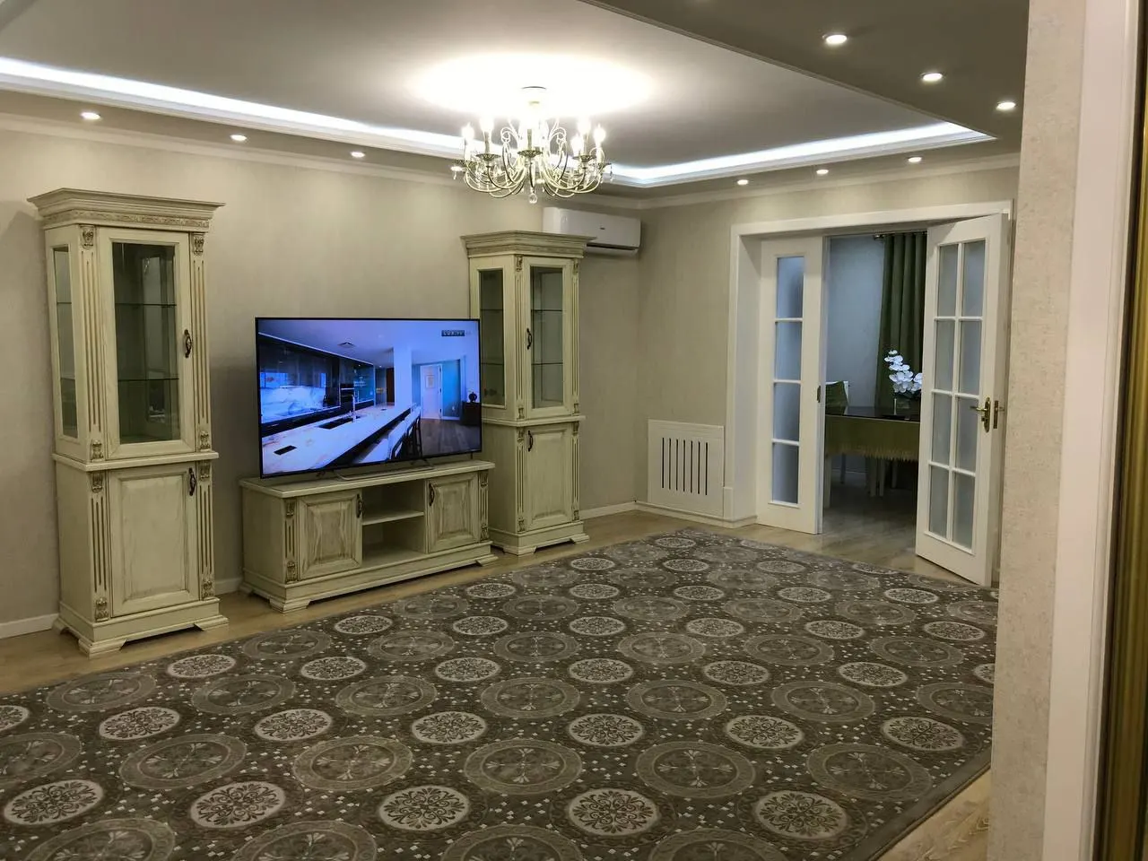 Сотилади 3 хонали квартира, 80 м², 3/4 қават — Мирзо Улуғбек тумани