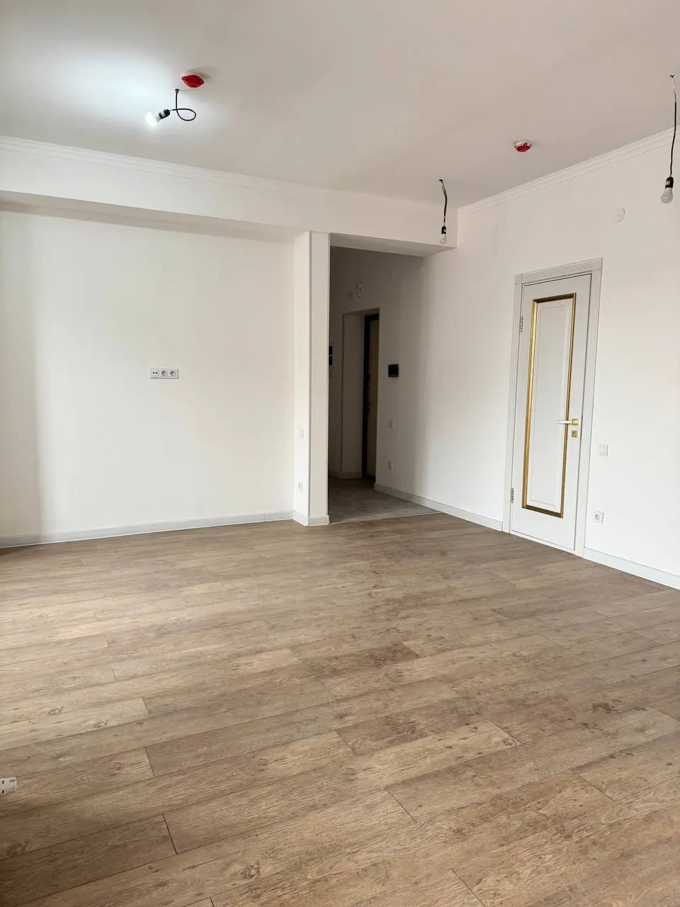 Продаётся 4-комнатная квартира, 87 м², 8/9 этаж — Мирабадский район