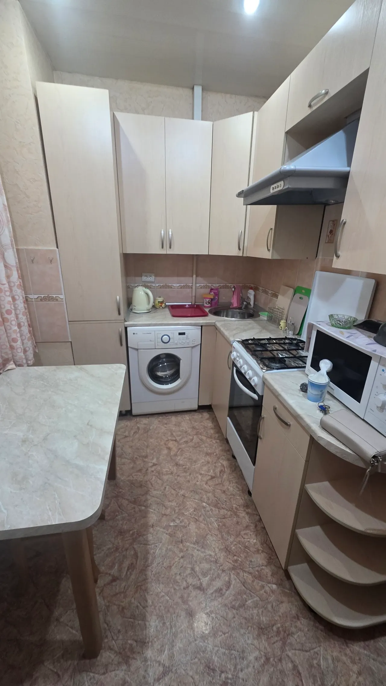 Сдаётся 1-комнатная квартира, 40 м², 3/5 этаж — Яккасарайский район