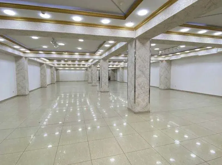 Сотилади тижорат биноси, 500 м², 2/2 қават — Шайхонтоҳур тумани